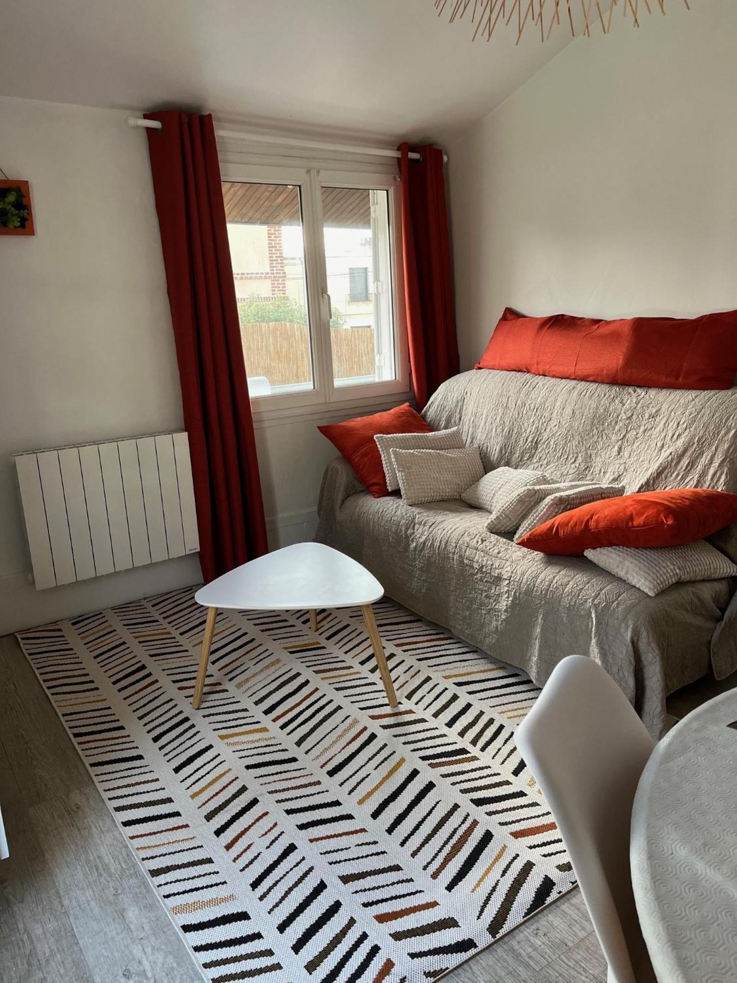 Lalyne- Maison De Charme Et Son Studio Trouville Sur Mer Eksteriør bilde